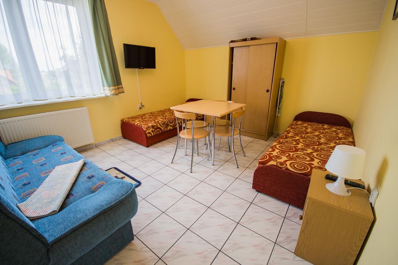 Jan Pokoje Dziwnówek Apartamento Exterior foto