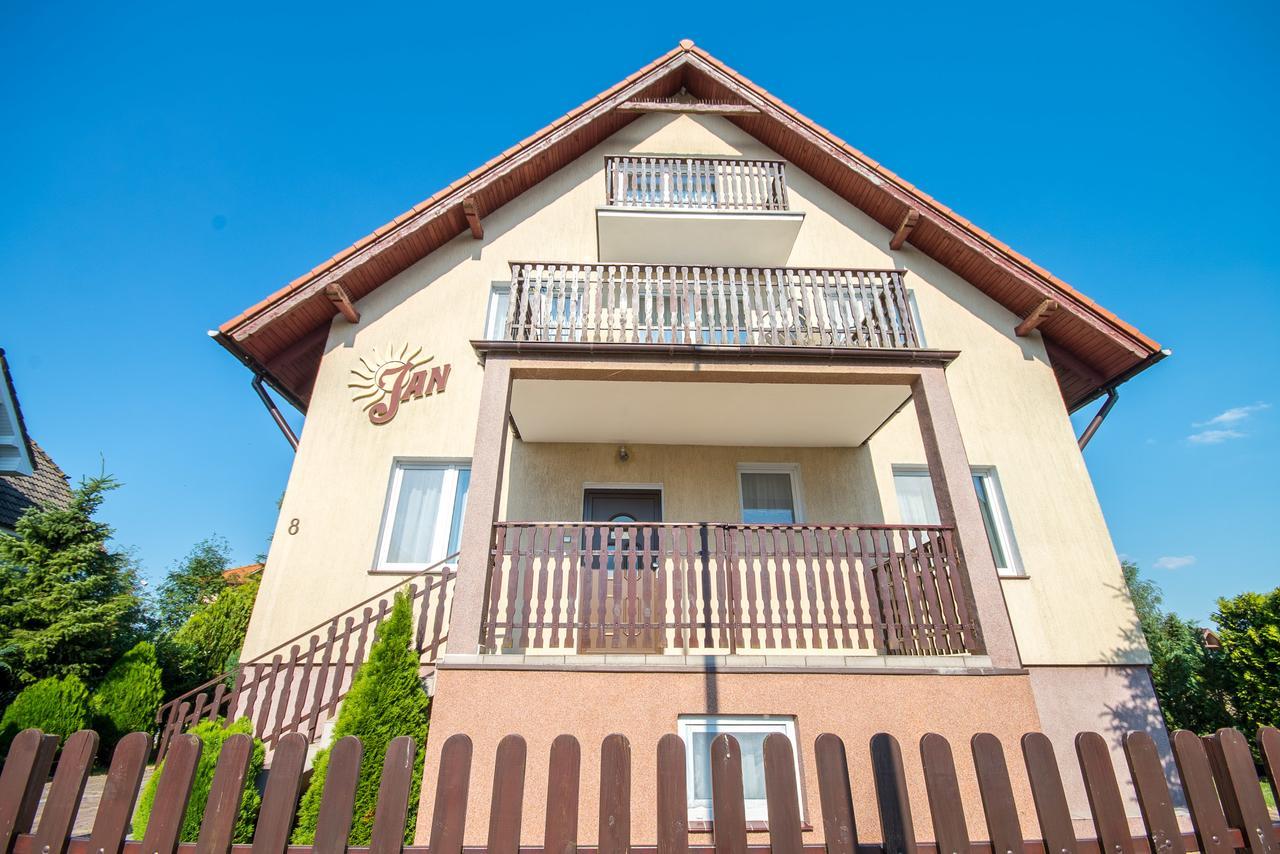 Jan Pokoje Dziwnówek Apartamento Exterior foto