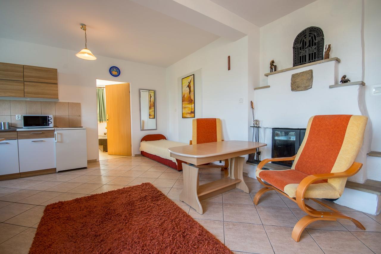 Jan Pokoje Dziwnówek Apartamento Exterior foto