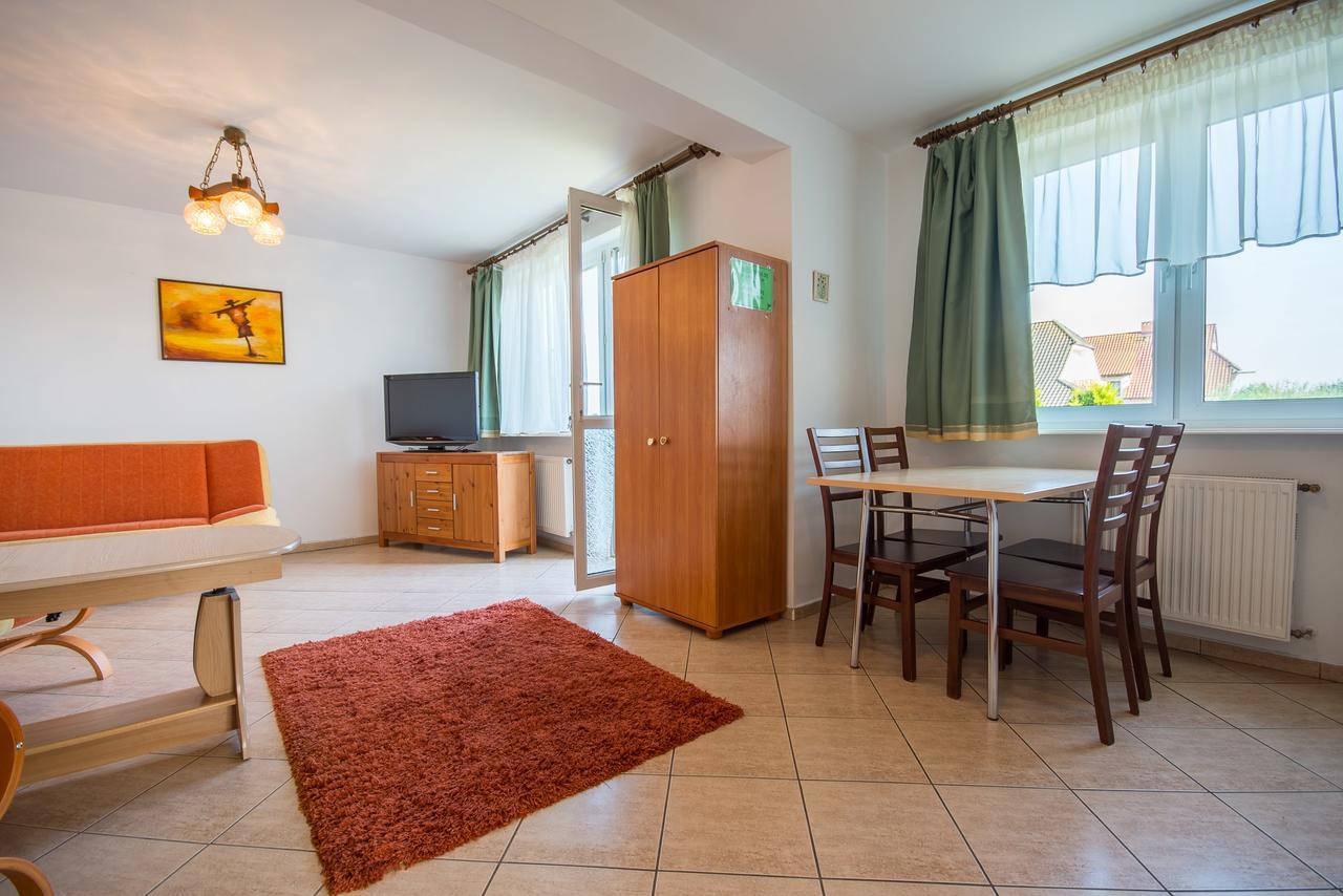 Jan Pokoje Dziwnówek Apartamento Exterior foto