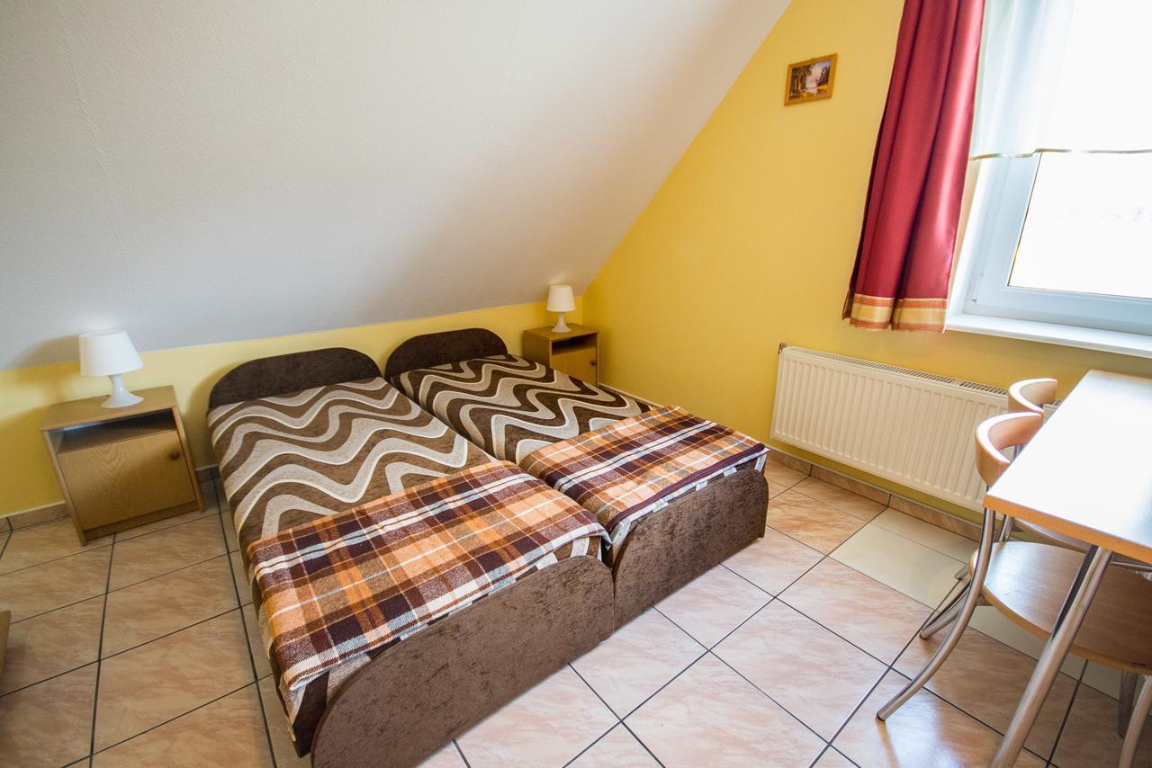 Jan Pokoje Dziwnówek Apartamento Exterior foto